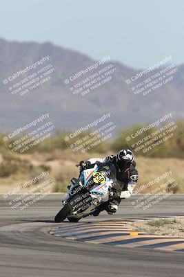 media/Oct-04-2025-CVMA (Sat) [[408bcdd6e4]]/Race 13-Amateur Supersport Open/